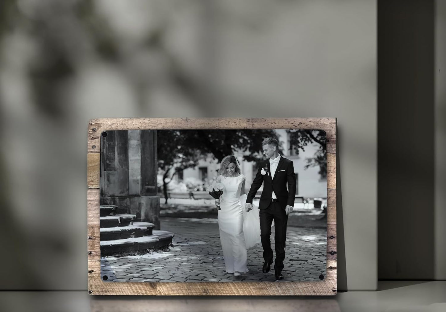 MUNDAZE Custom Portrait Metal Print on Reclaimed Wood Pallet Frame – Personalized Family Photo Gift – Glossy Aluminum Wall Art Keepsake – Made and Shipped in USA (10 x 7)