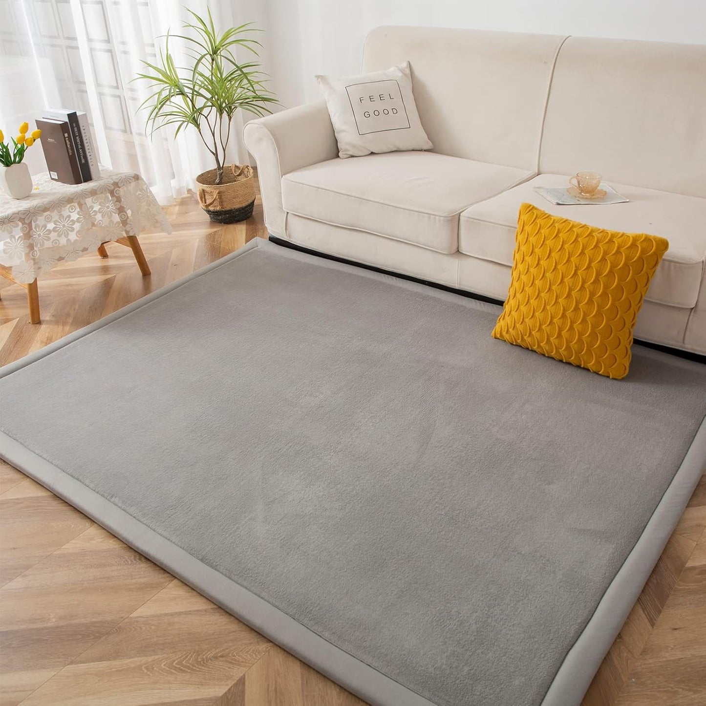 MAXYOYO Black Coral Velvet Area Rug, Thick Japanese Tatami Mat Living Room Carpet with Non-Slip Backing, Large Solid Color Mat for Bedroom Dormitory Yoga, 49 by 49 inch