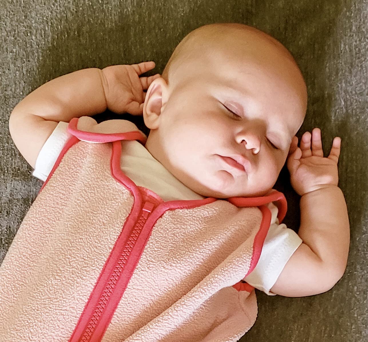 baby deedee Sleep Nest Fleece Baby Sleeping Bag, Sweet Pink, 0-6 Month