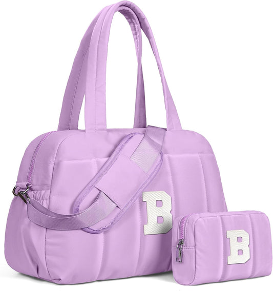 Initial Duffle Bag, Carry On Bags for Women，Birthday Gift for Mom-Overnight Bag with Wet Pocket，Lightweight Travel Bags Personalized Gym Tote with Makeup Pouch