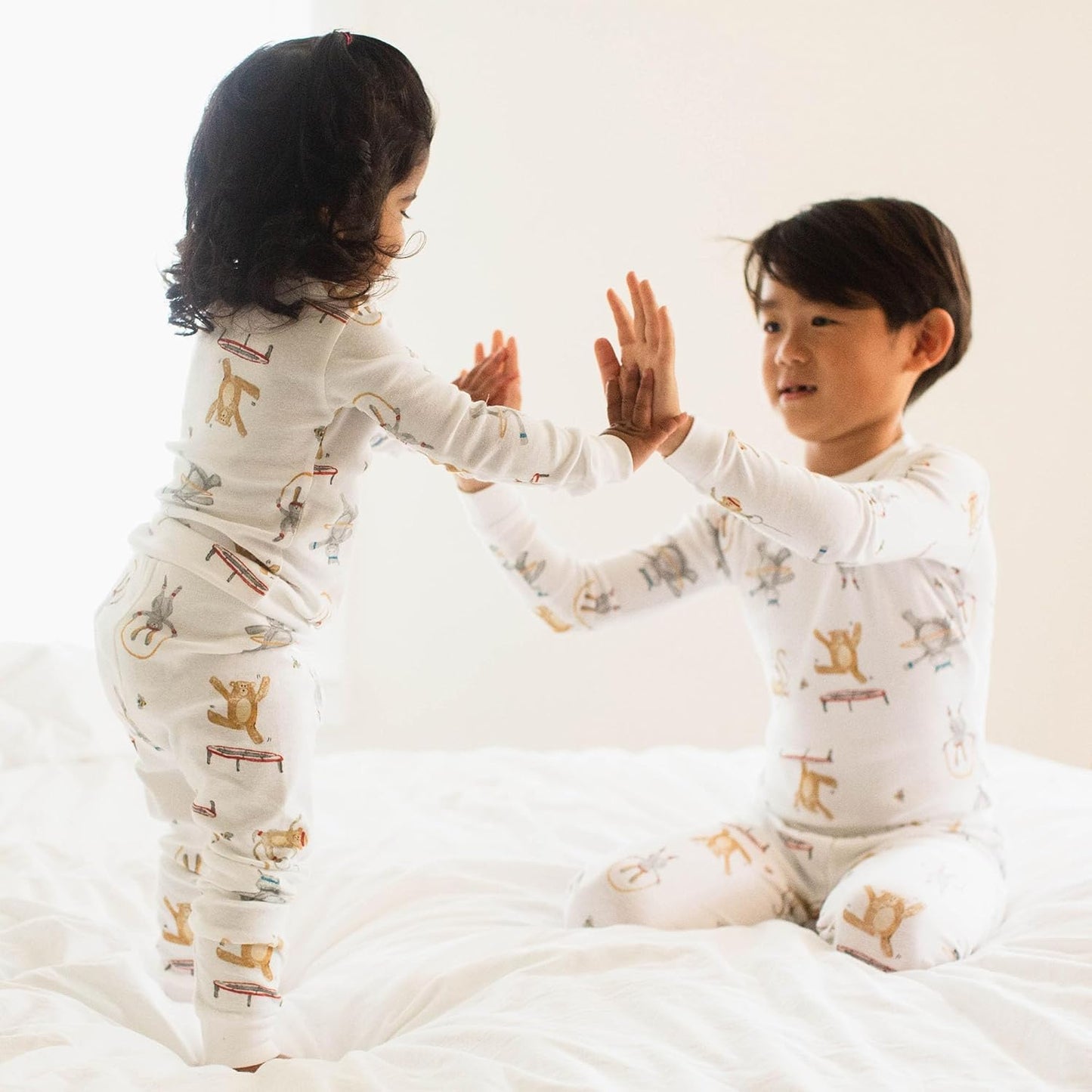 Burt's Bees Baby Boys' 2-Piece Long Sleeve Tee and Pants Organic Cotton Pajama Set