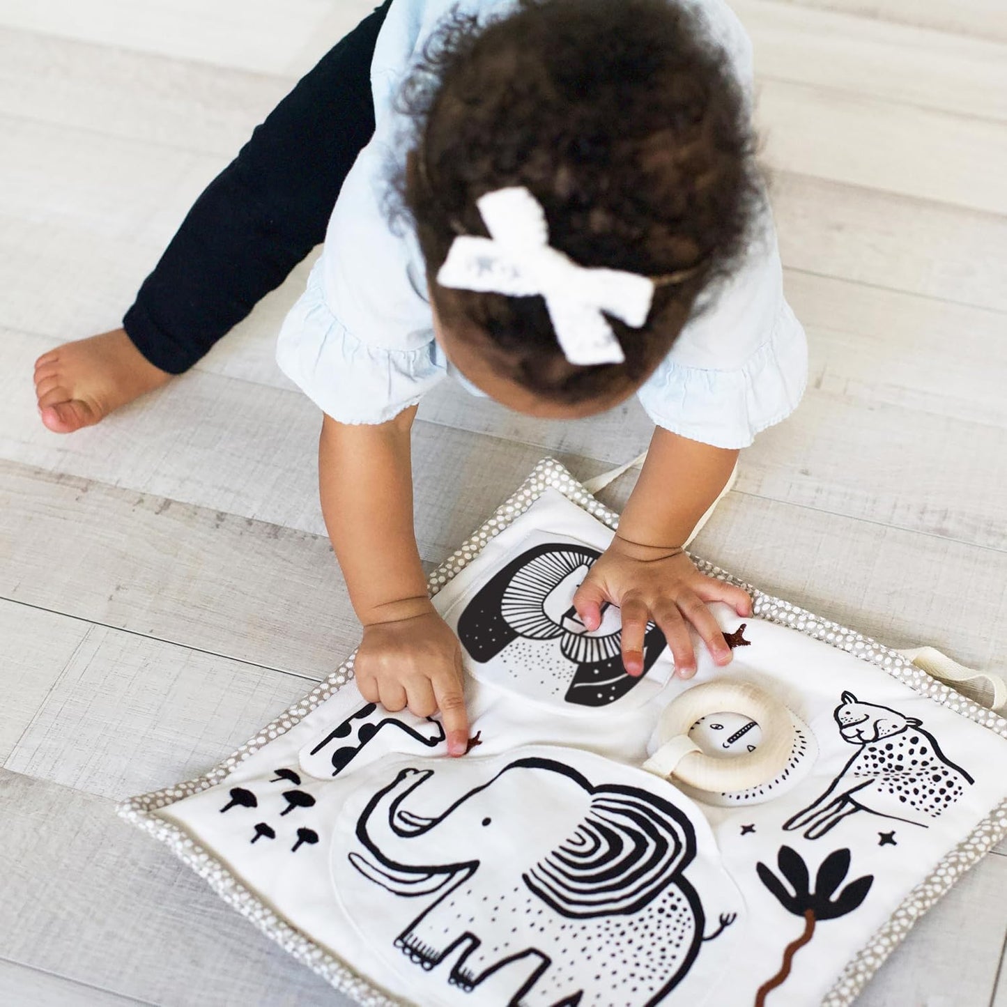 Wee Gallery Safari Activity Pad Organic Baby Play Mat with Sensory Toys, High Contrast Newborn Essentials Soft Tummy Time Mat for Babies 0-12 Months, Visual and Motor Skill Development Toy
