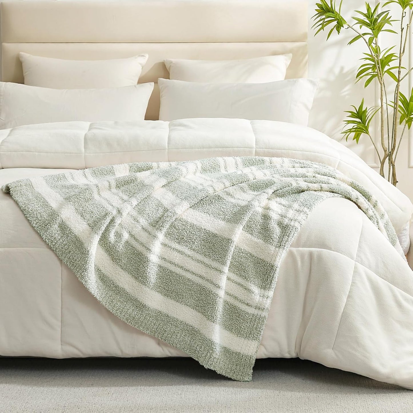 Snuggle Sac Stripe Sage Green Throw Blanket for Couch, Super Soft Warm Blankets Cozy Knit Fuzzy Plush Lightweight Throws for Sofa, Bed,Living Room, Stripe Green, 50x60 inches