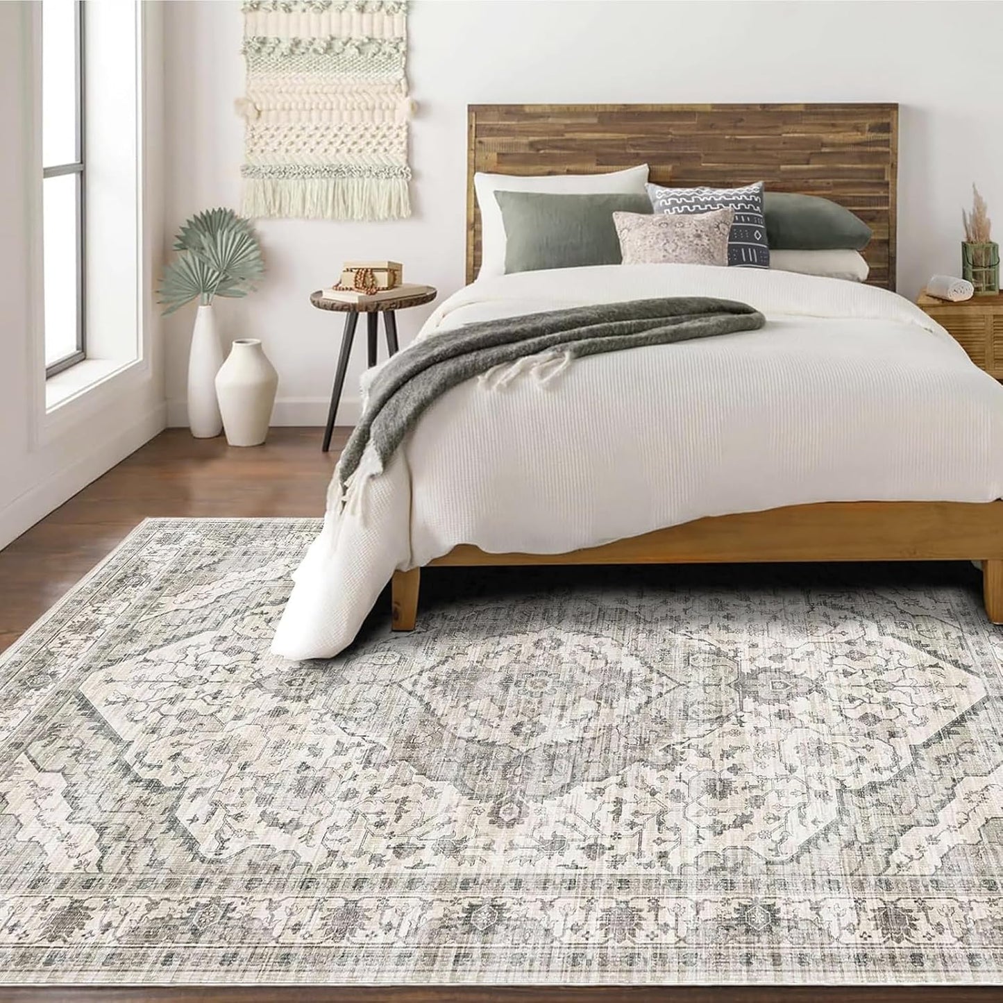 Deerly Area Rug 3x5 Rugs with Non-Slip Backing, Washable 3x5 Rugs for Bedroom Living Room Kitchen Hallway, Distressed Carpet Printed Low-Pile Soft Dorm Rug (Border Cream)