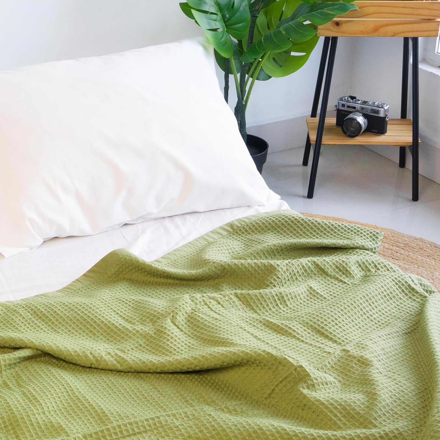 Salt Earth GOTS Certified 100% Organic Cotton Throw Blanket, 90" X 90" Blankets & Throws for Bed, Throw Blanket for Couch,Modern & Cozy Blanket, All Seasons, Waffle Blanket, Soft Blanket (Mosstone)
